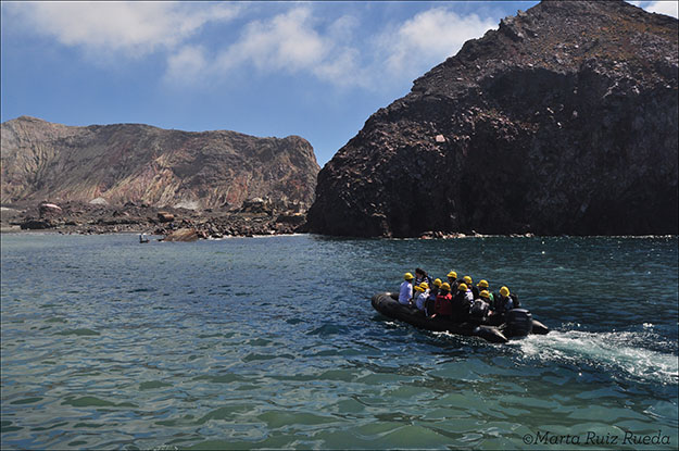 Traslado en lancha hasta la costa de la isla