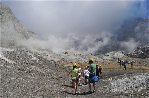 Camino que lleva al centro de la White Island