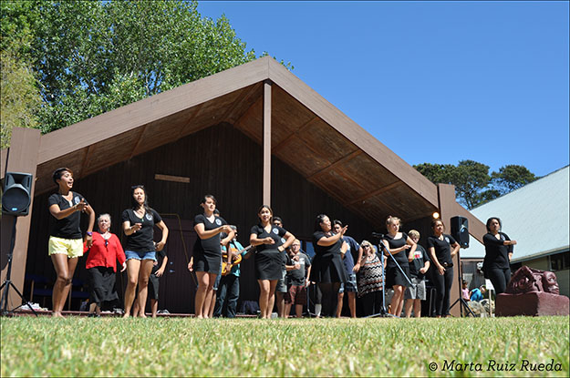 Baile maorí en la marae de Waiheke el pasado 6 de febrero, Treaty of Waitangi Day