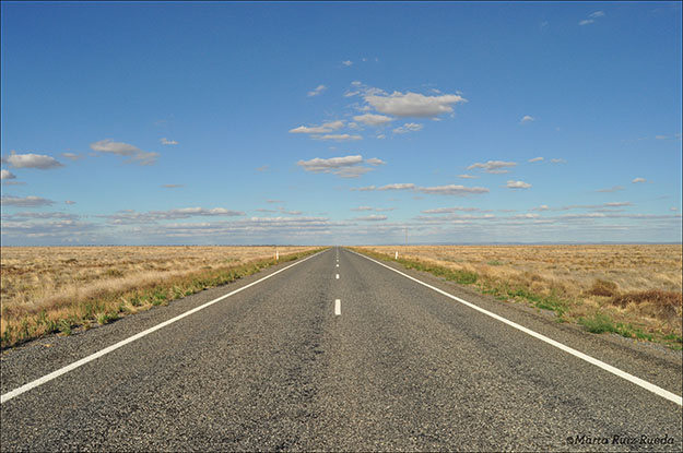 Carreteras infinitas de camino al Territorio del Norte