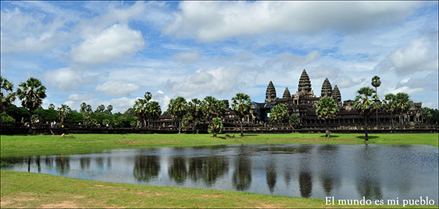 El conjunto de Angkor fue declarado Patrimonio de la Humanidad por la UNESCO en 1992 así como incluido en la lista de Patrimonio Mundial en peligro