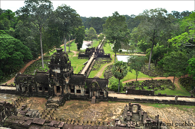 Vistas desde lo alto de uno de los templos de Angkor