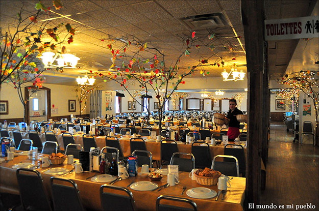 Comedor de la cabane à sucre al norte de Montréal